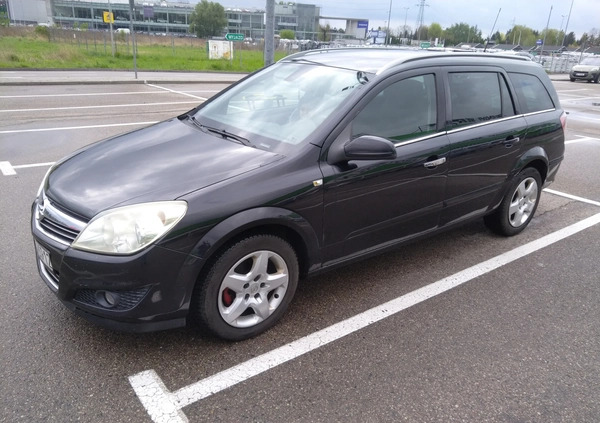 Opel Astra cena 10900 przebieg: 233950, rok produkcji 2007 z Warszawa małe 16